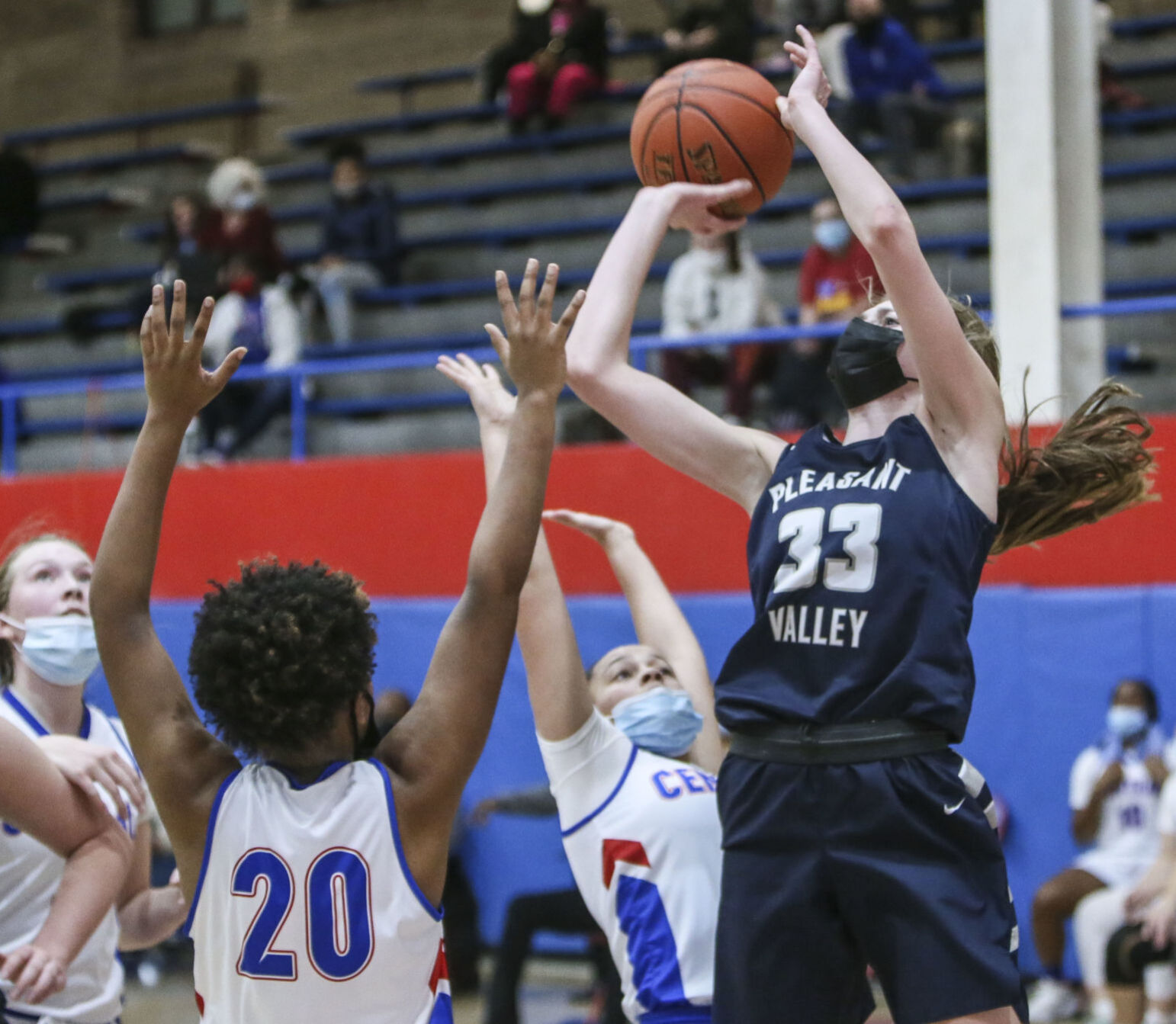 122220-qc-spt-pv-central-08girls.JPG